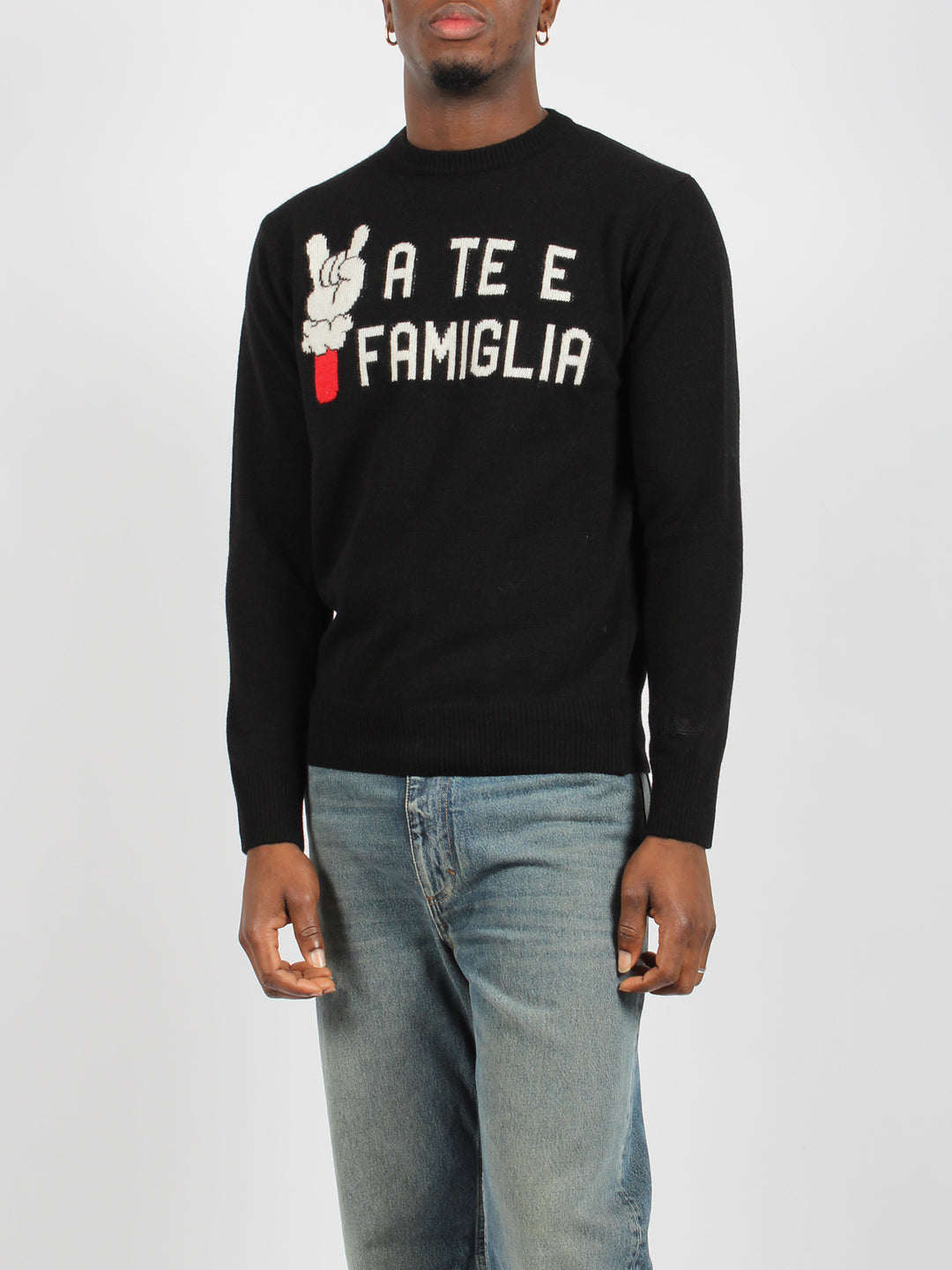 "a te e famiglia" sweater