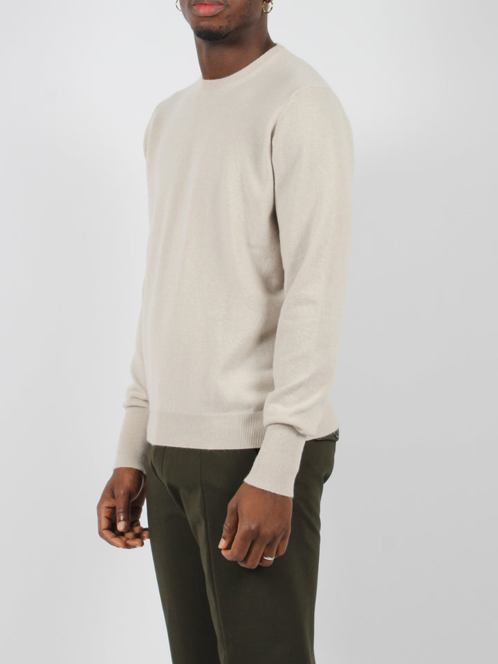 Roundneck sweater