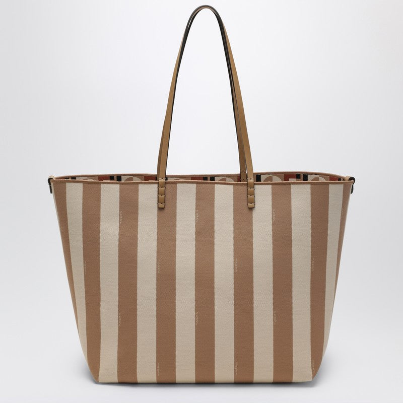 Fendi Apparel & Accessories - Beige | f118e6d9573adc1649f4a50710e88e4199386de8