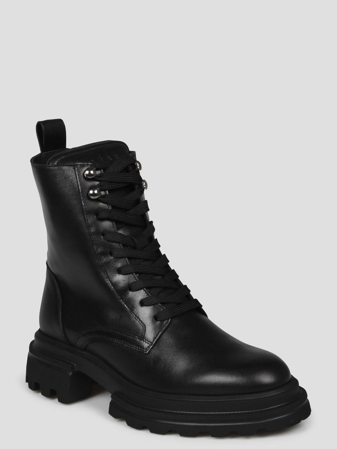 H674 storey combat boots