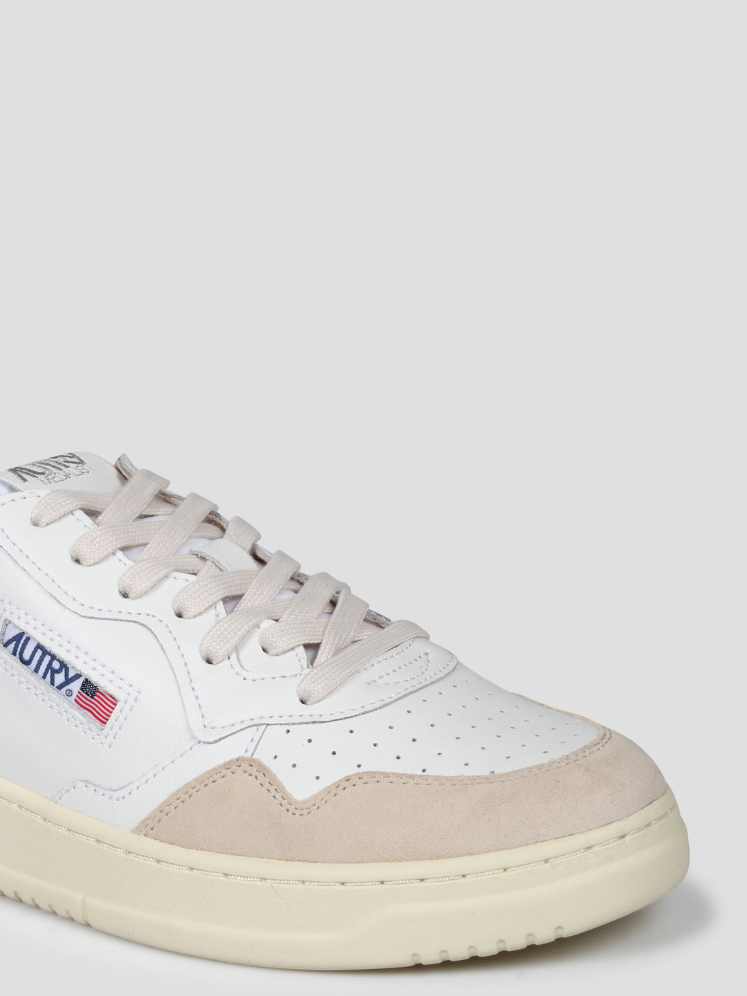 Medalist low sneakers