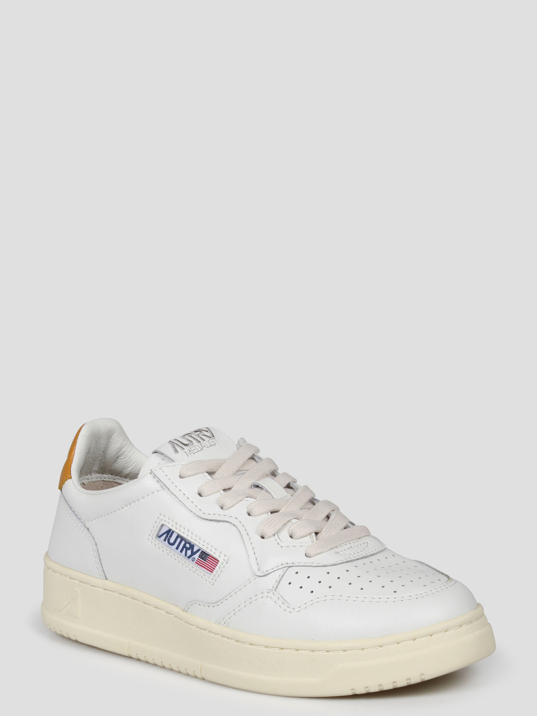 Medalist low sneakers