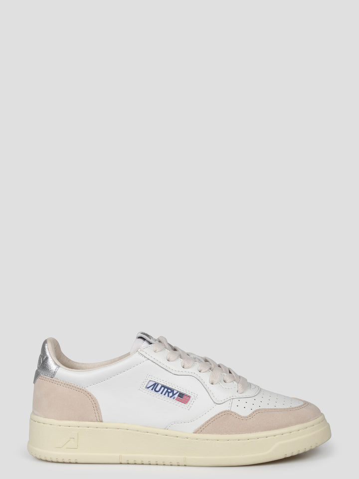 Medalist low sneakers