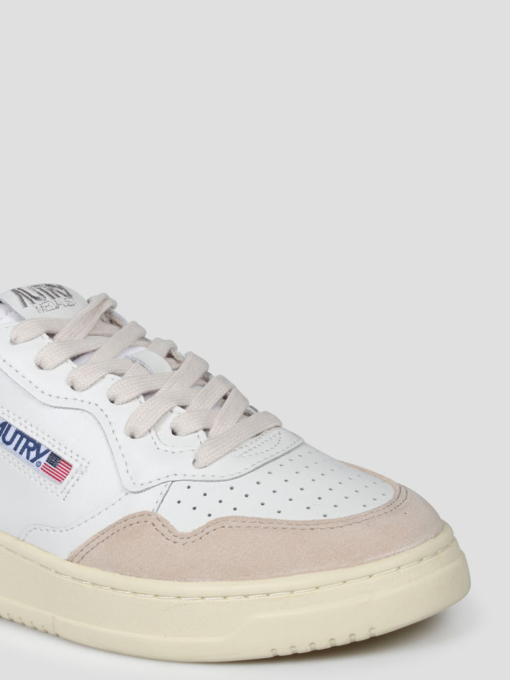 Medalist low sneakers