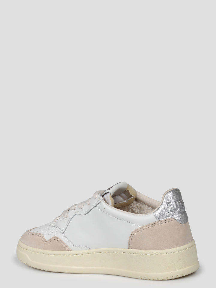 Medalist low sneakers