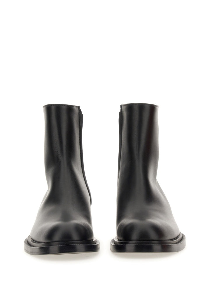 Alexander McQueen Boots - Black | Wanan Luxury