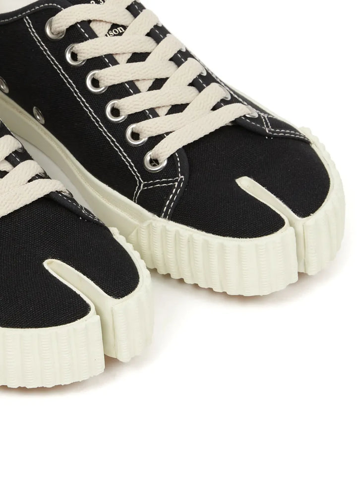 Maison Margiela Sneakers - Black | 73016b3dc9aada8d673d919a40d1c7c4be695777