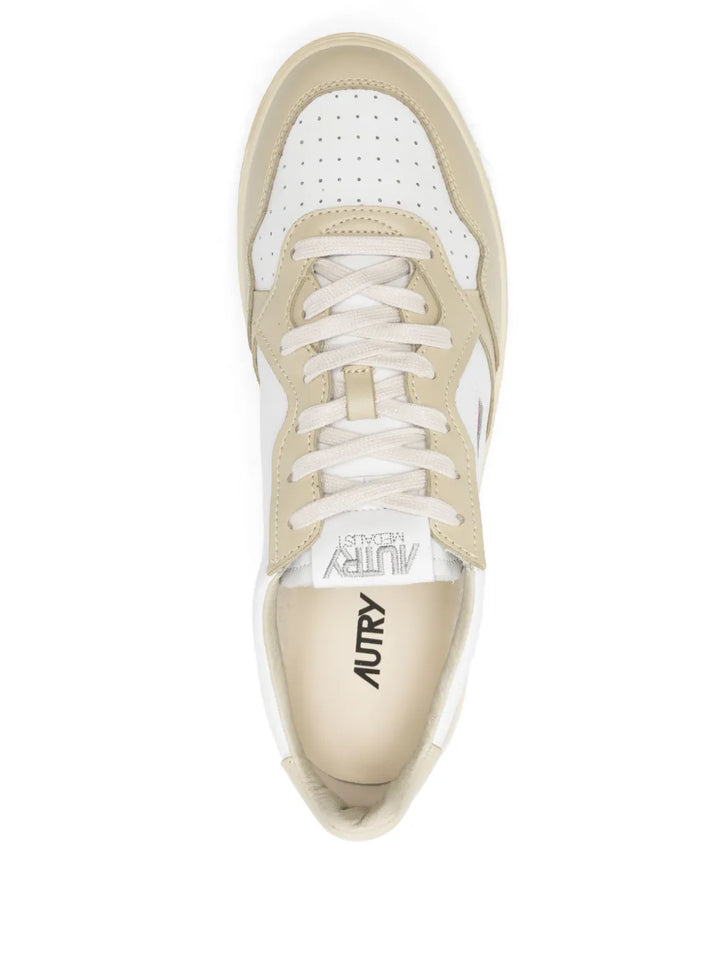 Autry Sneakers - White | 5e8a69d2109890881321490aedf66895f7b895ab