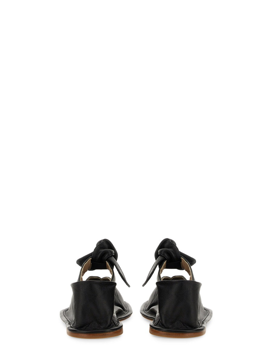 Hereu Flat Shoes - Black | Wanan Luxury