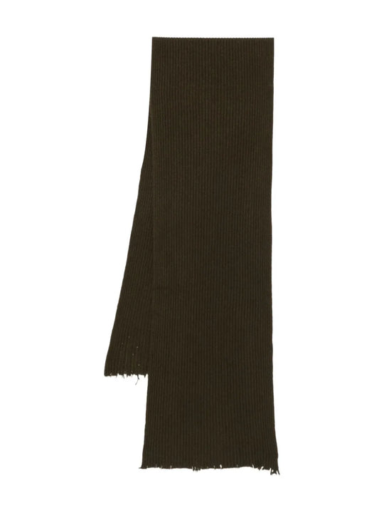 Ribbed Scarf With Fringed Edges