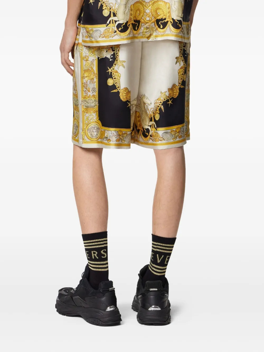 Versace SHORTS - Multicolour | 6fa489b62919fc974640b7483e659c671788e3cf