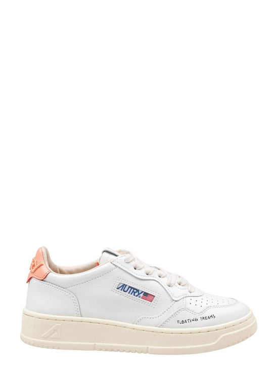Autry Medalist Low-Top Leather Sneakers In White And Peach