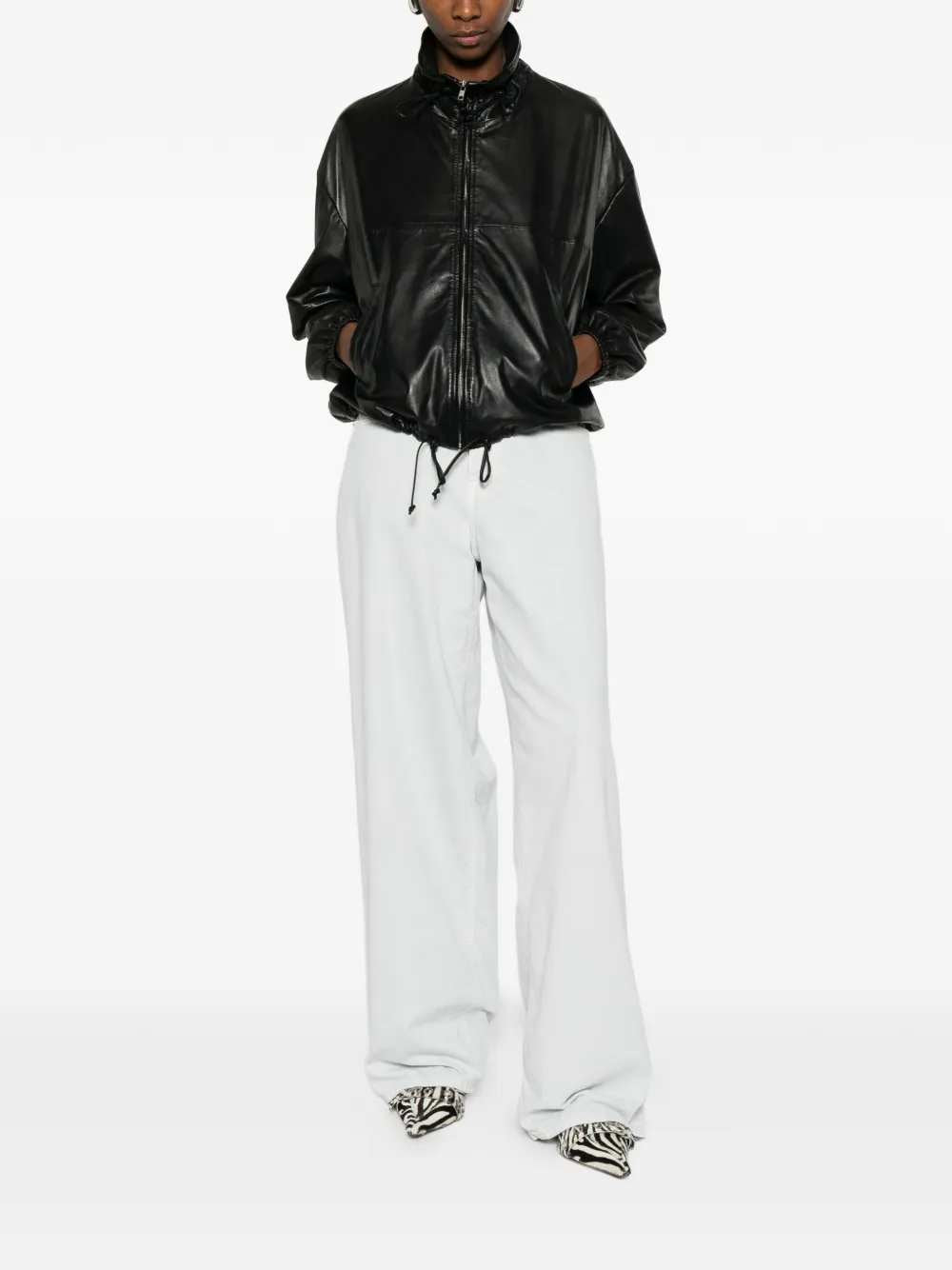 Haikure JEANS - White | 9c9ba7dc65d82c24ab23b6a5dd006cd35774ebe3