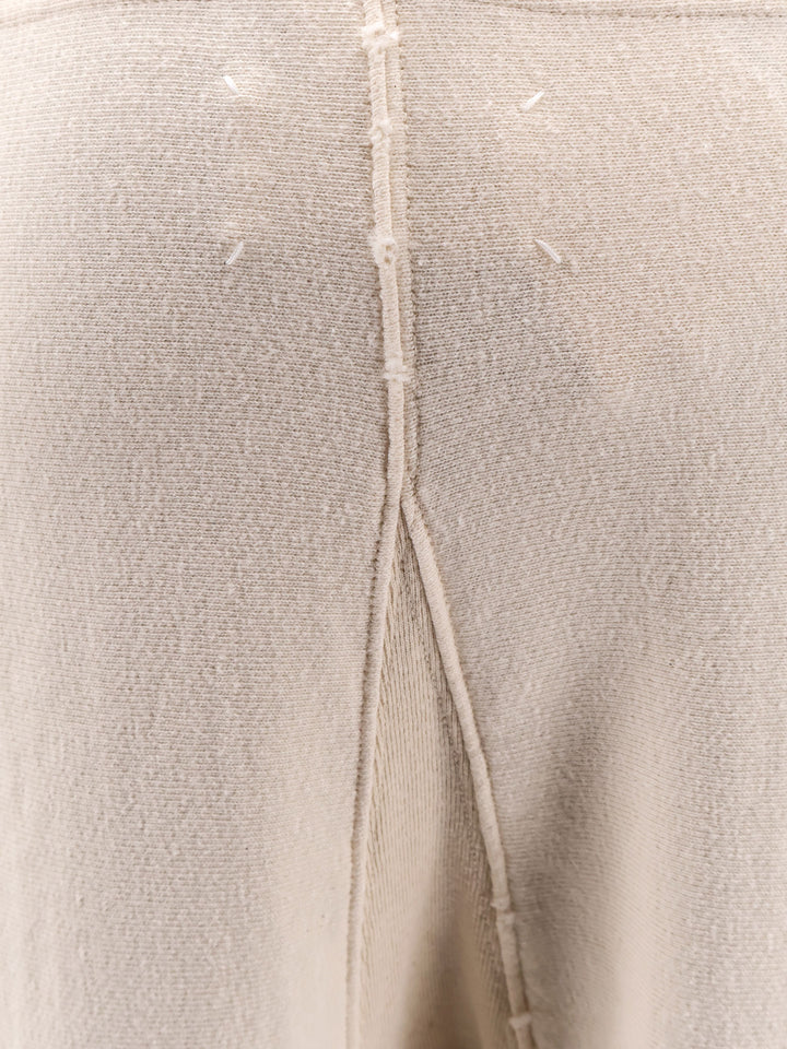 Maison Margiela  - Light and natural | 780f14d8ca8c111448f6f9b5f60f0034d864a098