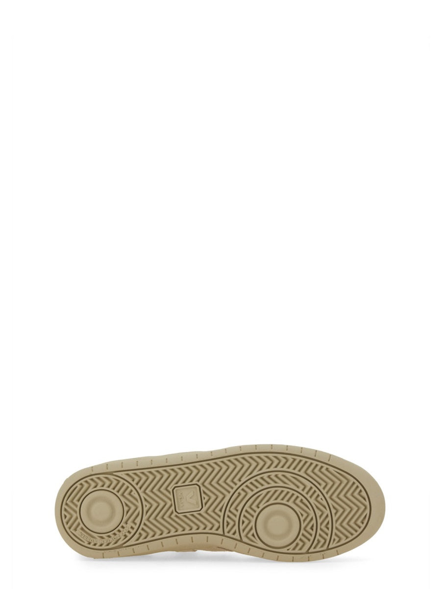 Veja Sneakers - White | 30db8ba6f609e8c1eeeceb05a9b90302ed5f2fa0