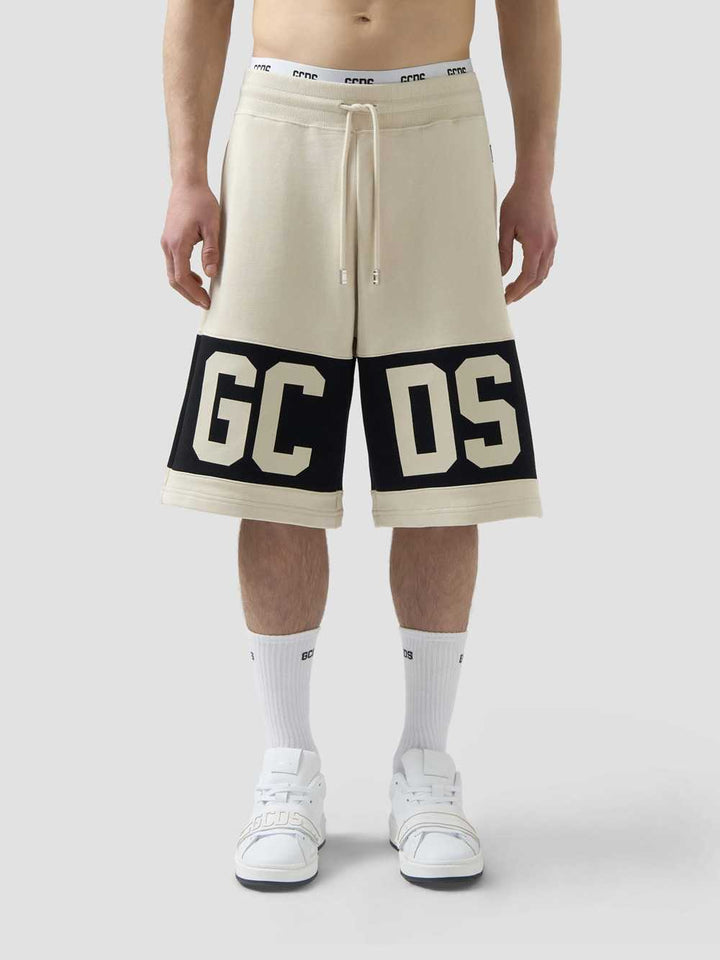 Gcds SHORTS - White | 13463bf41449daa1515a0f63c553c79427bf45f7