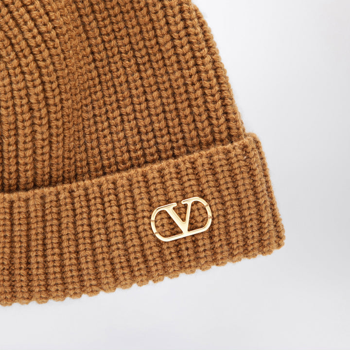 Valentino Hats - Beige | 51a32e534f2582078b590c76093be2ddea4f6ca5