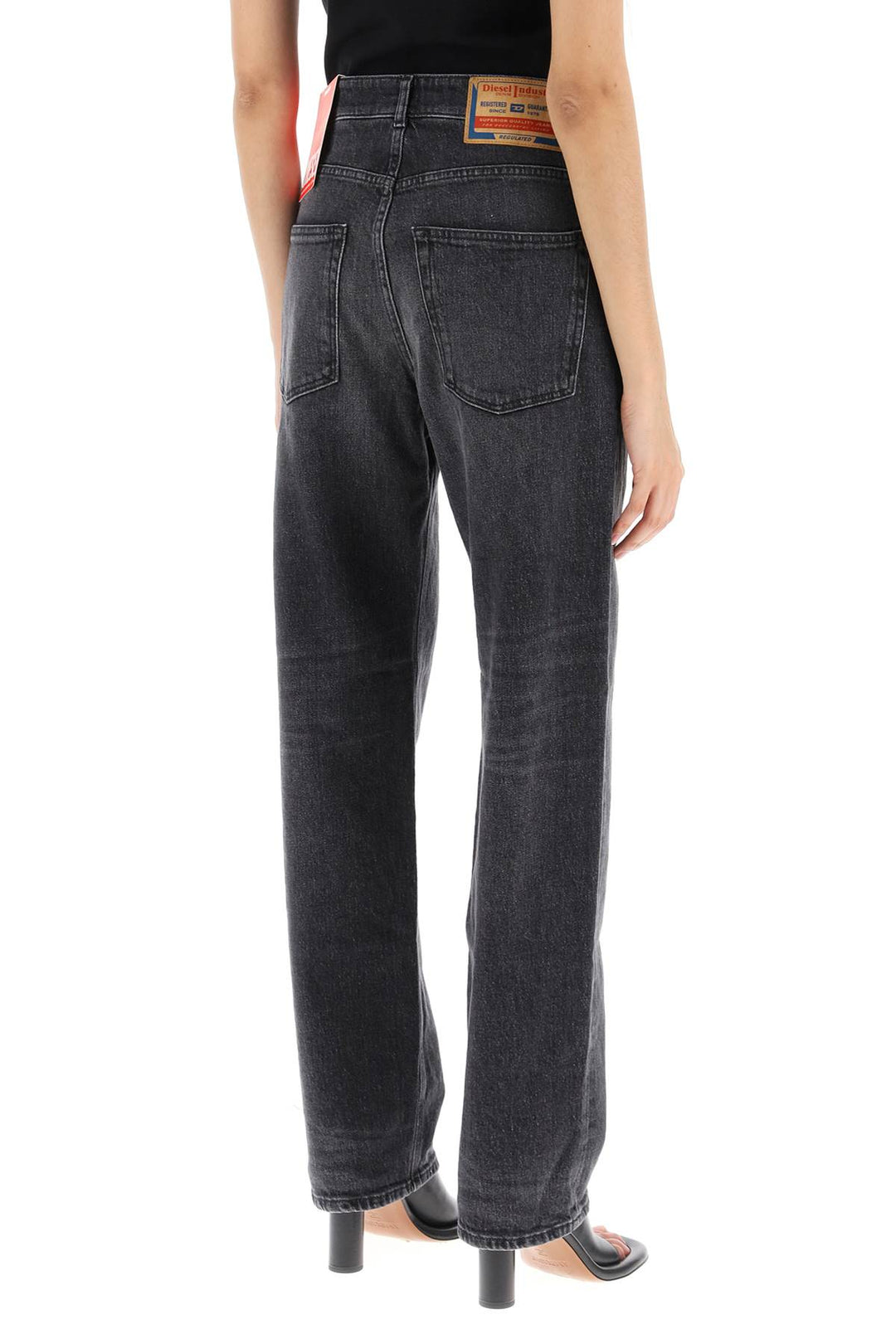 'Ark' Loose Jeans With Logo Buckle