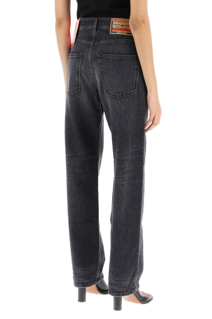 'Ark' Loose Jeans With Logo Buckle