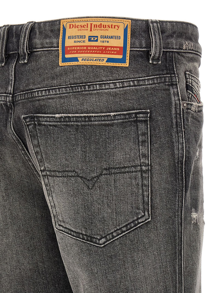 Diesel 1993 D-Vyl Jeans - Gray | 96882ebfc147a652f9d6950827f5e942d59edf34