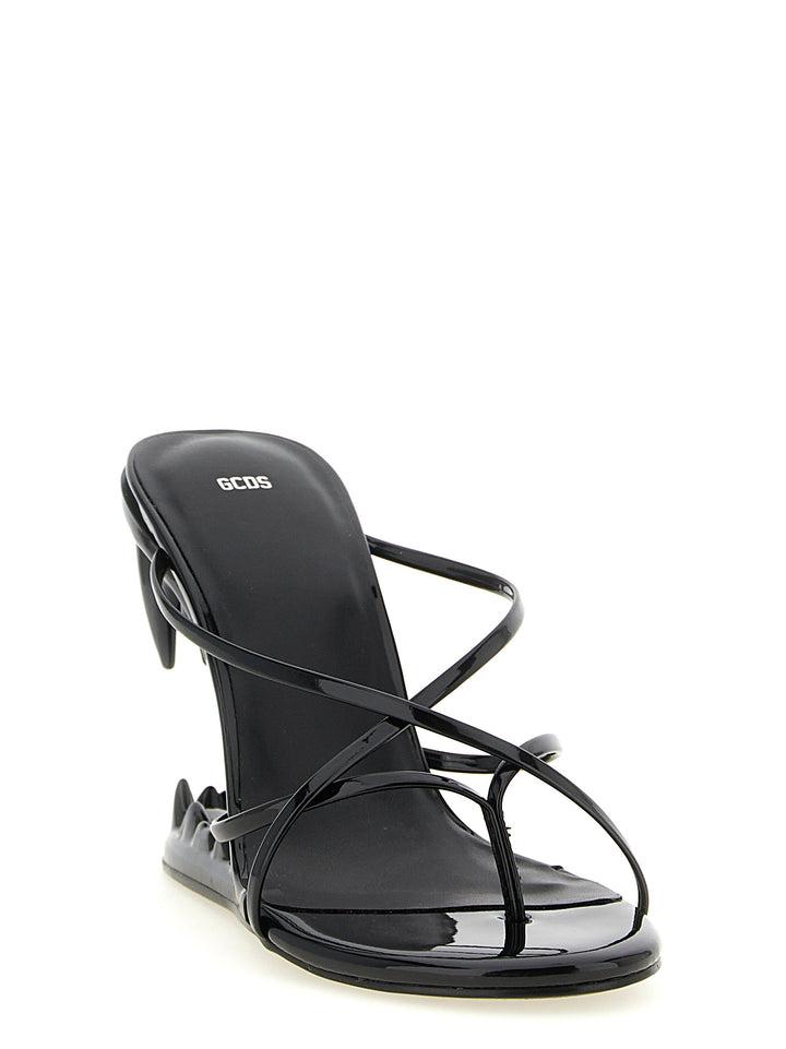 Gcds Morso Thong Sandals - Black | fa7f221541dc37e6b95dfc6d36df74463451e3d2