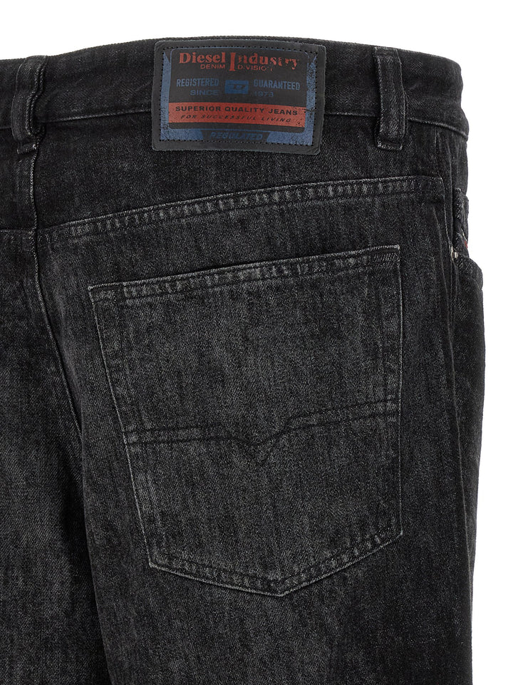 Diesel 2001 D-Macro-Fsh Jeans - Black | 038be7c88d5d63beb82d743678743bfc419adbef