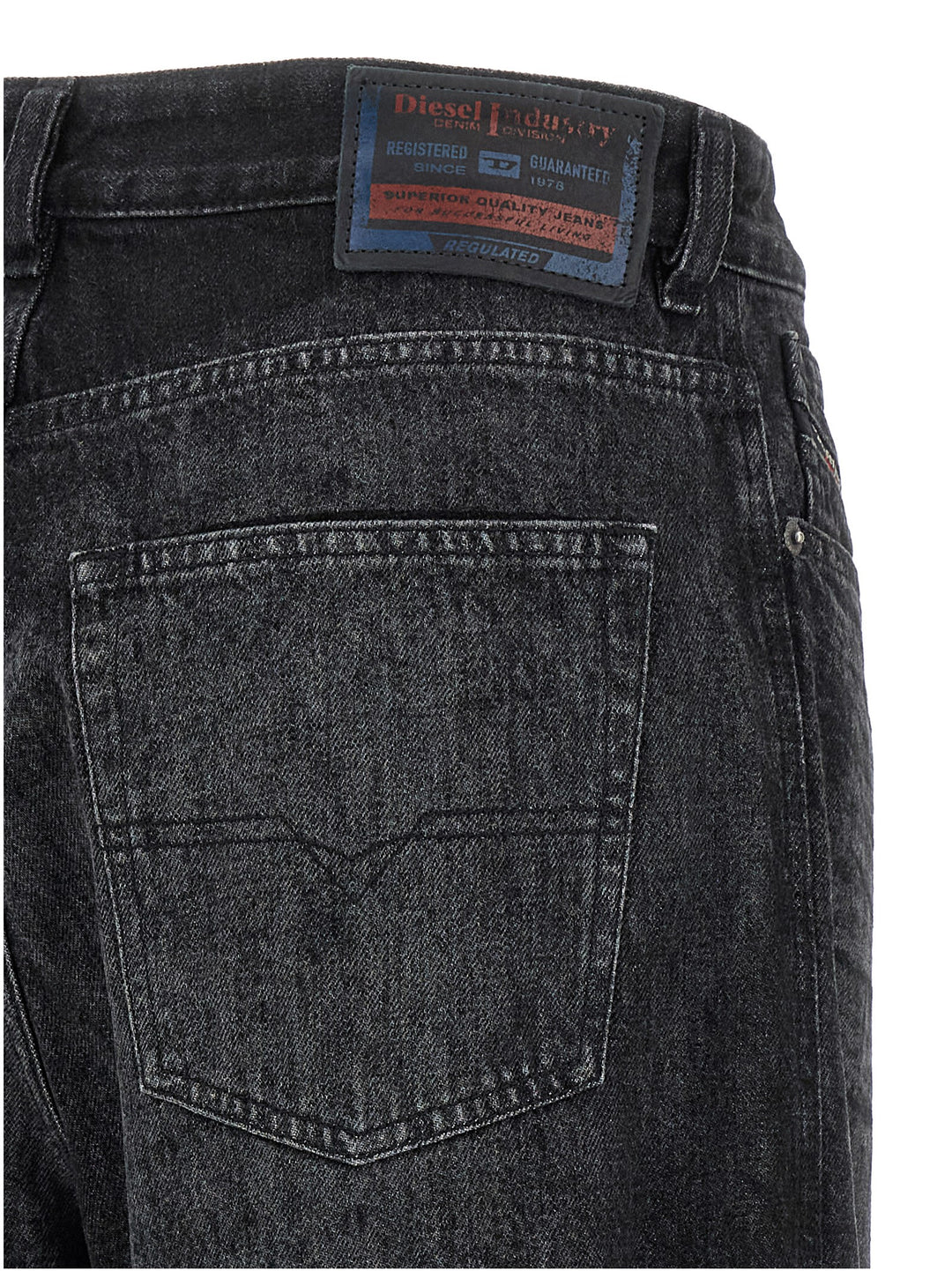Diesel 1996 D-Sire Jeans - Black | 161899ef6670c973c8ef4a00b722f138a132466e