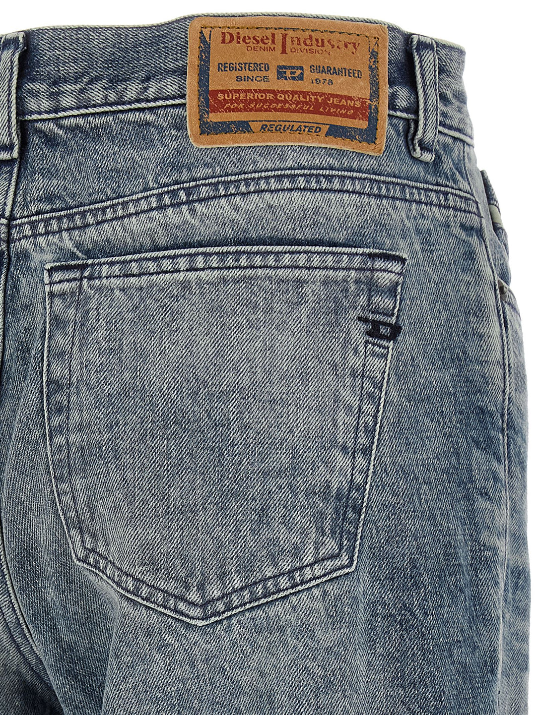 Diesel 1978 D-Akemi-Fsh Jeans - Light Blue | e07f8d77bb111cd53114b1a85ae0d3737645c20b