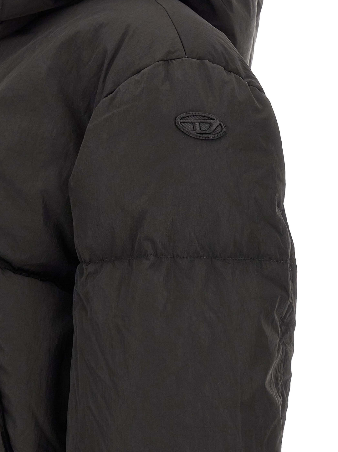 Diesel W-Peyt-Short-New-Wd Puffer Jackets - Black | e58acae5a7e27d0c51fd8acb1e19f98da0b8dbcb