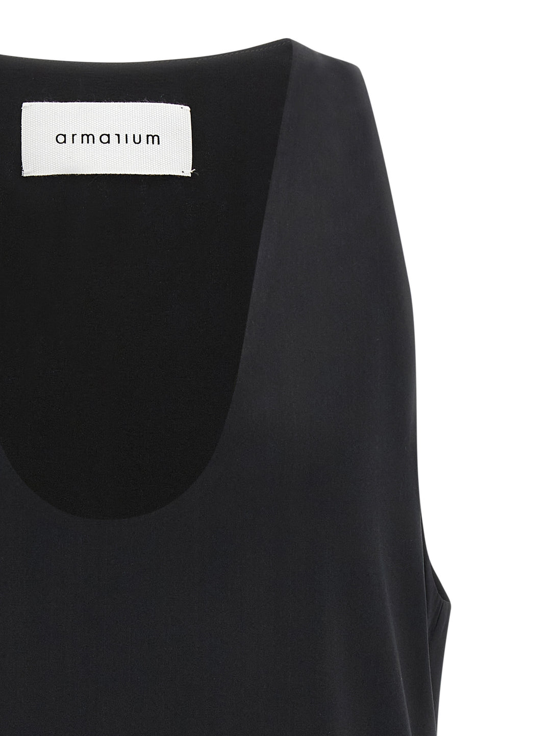 Armarium Bianca Tops - Black | 8289d4b62f62e05c175850b151904e005a96ad96