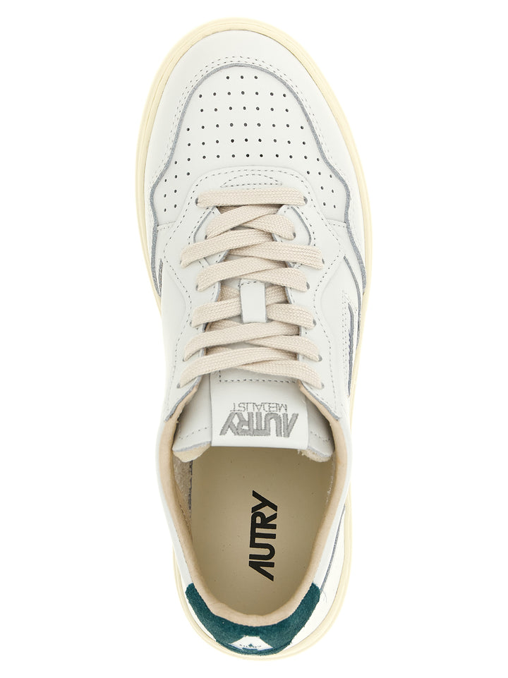 Autry Medalist Low Sneakers - Green | aa3fa062875c7dbcf20321ca4b4a0f1f39294b1d