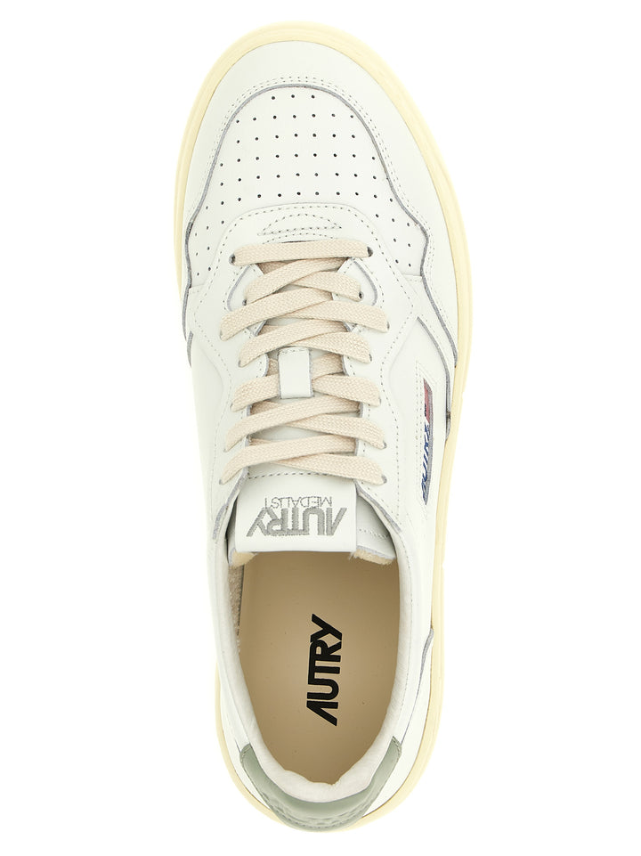 Autry Medalist Low Sneakers - Green | 548ea7bb9a6d5ca50f0ba19764f62379656543b0