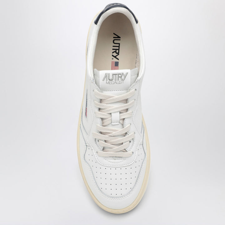Autry Shoes - White | f9da6b81eddb62cdc27f507dbcf160d024283deb