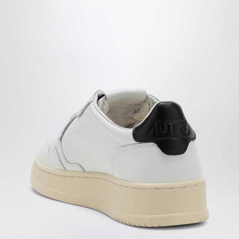 Autry Shoes - White | d824895f960d7b9ce49840d5f4977762deffd162