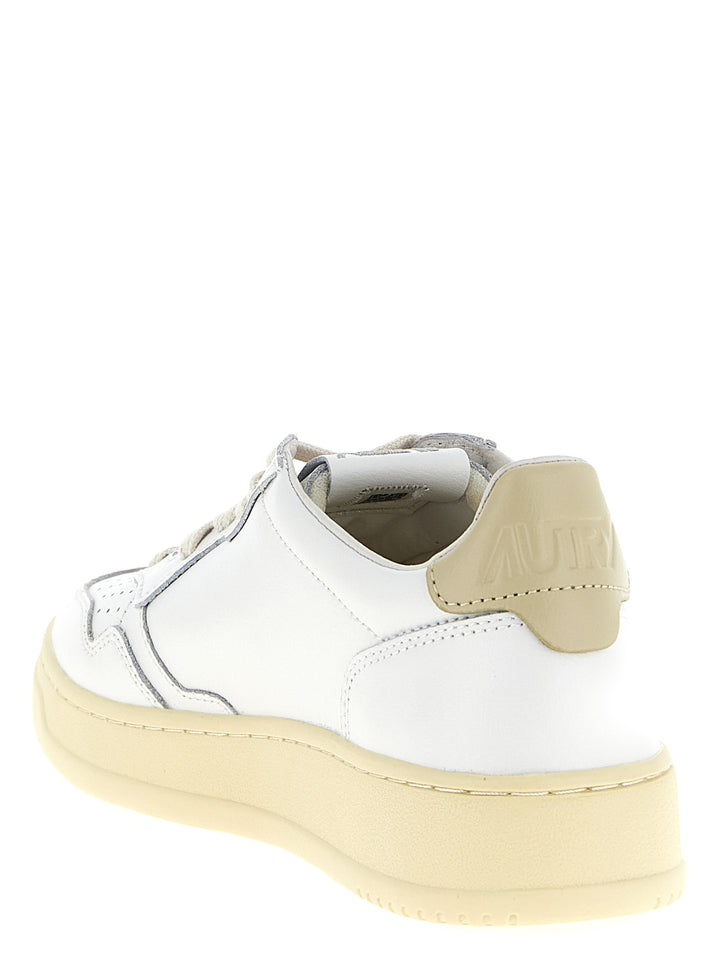 Autry Medalist Low Sneakers - Beige | 6ae75c02895852fd05b30106404a1353236e81ad