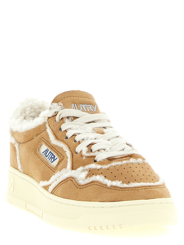 Autry Medalist Low Sneakers - Brown | a0a4c31f3fc7389223e721d066a03df6ab0babab