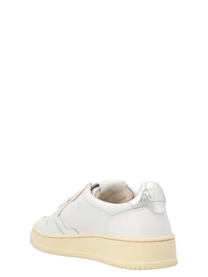 Autry Medalist Low Sneaker Sneakers - Silver | 60367987fcf734c50008869902103bfcc5c68536