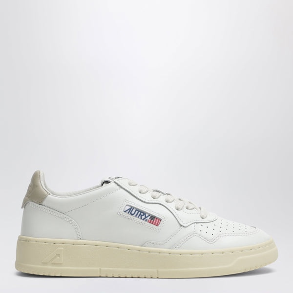 Medalist Low Sneakers In White Leather/Feather Gray
