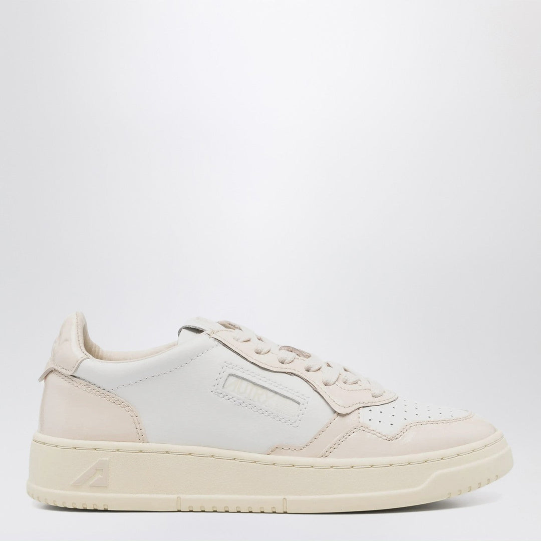 Autry Shoes - White | ce75b4f9b16953851c0b094cc5ae1efc08107f65