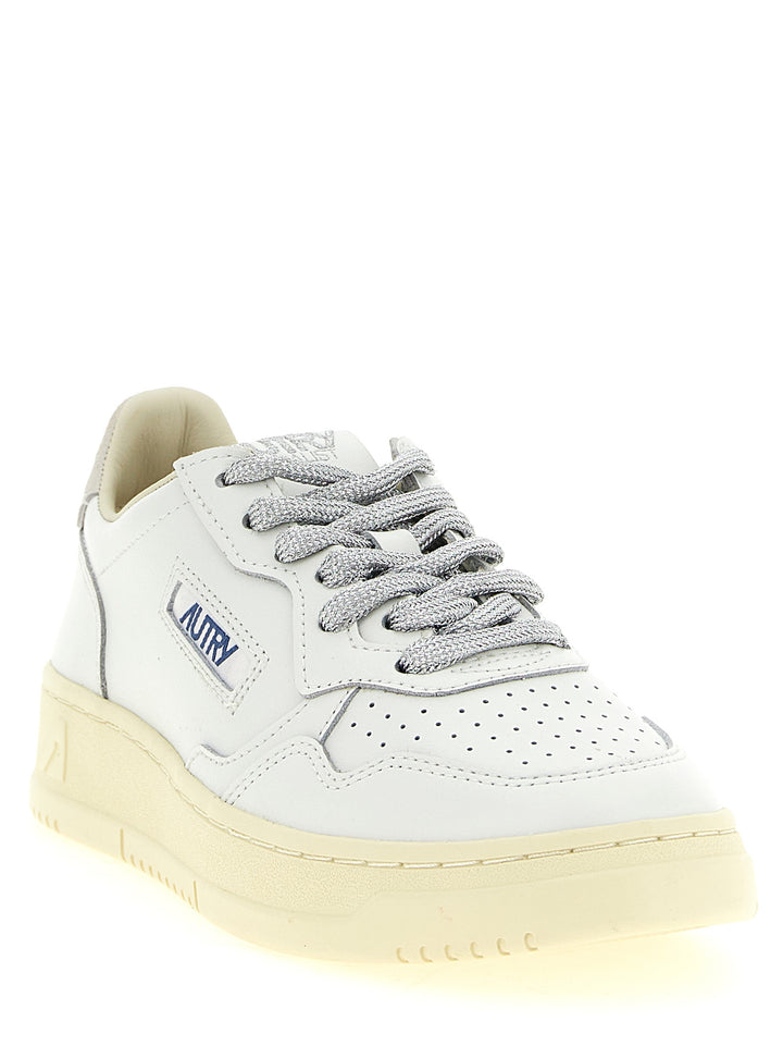 Autry Medalist Low Sneakers - Gray | 300d759bf6009699ba29141068f1c75b242a1b53
