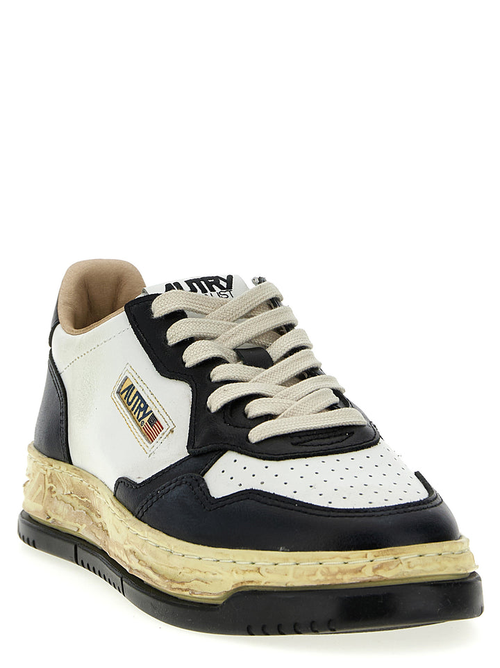 Autry Autry X Maison Mihara Yasuhiro Sneakers - White/Black | 594c7214a9a16ea7260d6fee28edae5798d1debc
