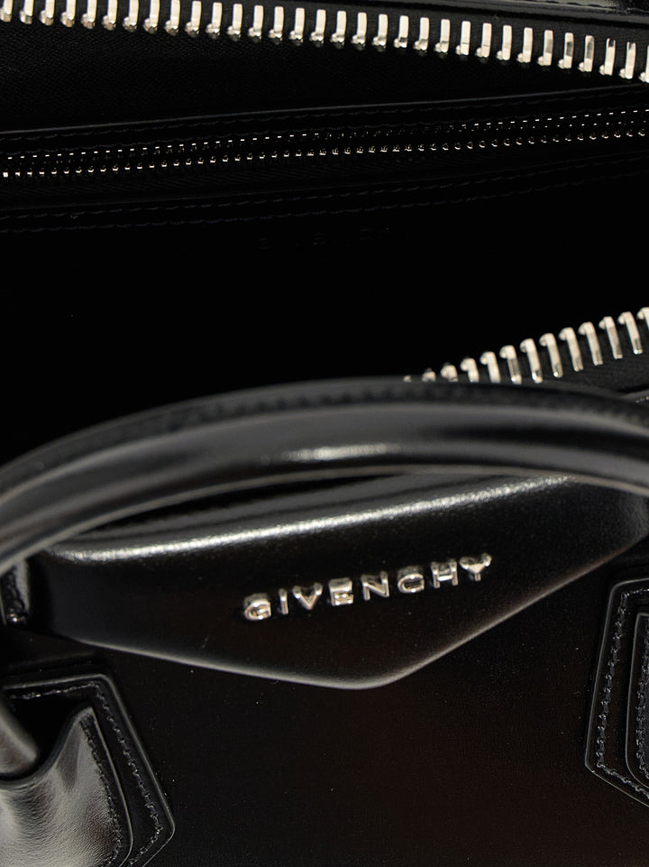 Givenchy Antigona Hand Bags - Black | 5e005fa56cac97d5dfb62652f0b4f325c7442f1f