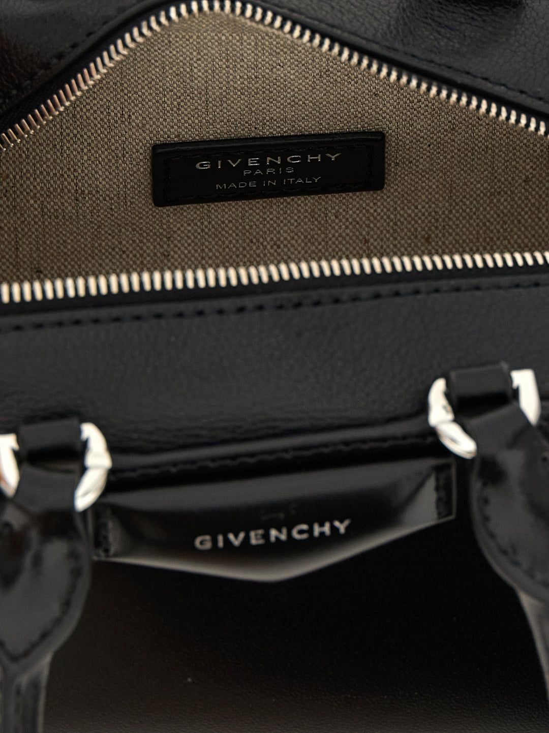 Givenchy Antigona East-West Hand Bags - Black | 6b27ec25459f5178c4e49860027aa5ee4a575c49