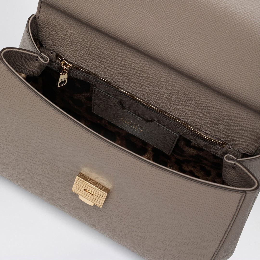 Dolce&Gabbana Apparel & Accessories - Brown | 26acb847589e66fe25d92dbcb44670683cbcf677