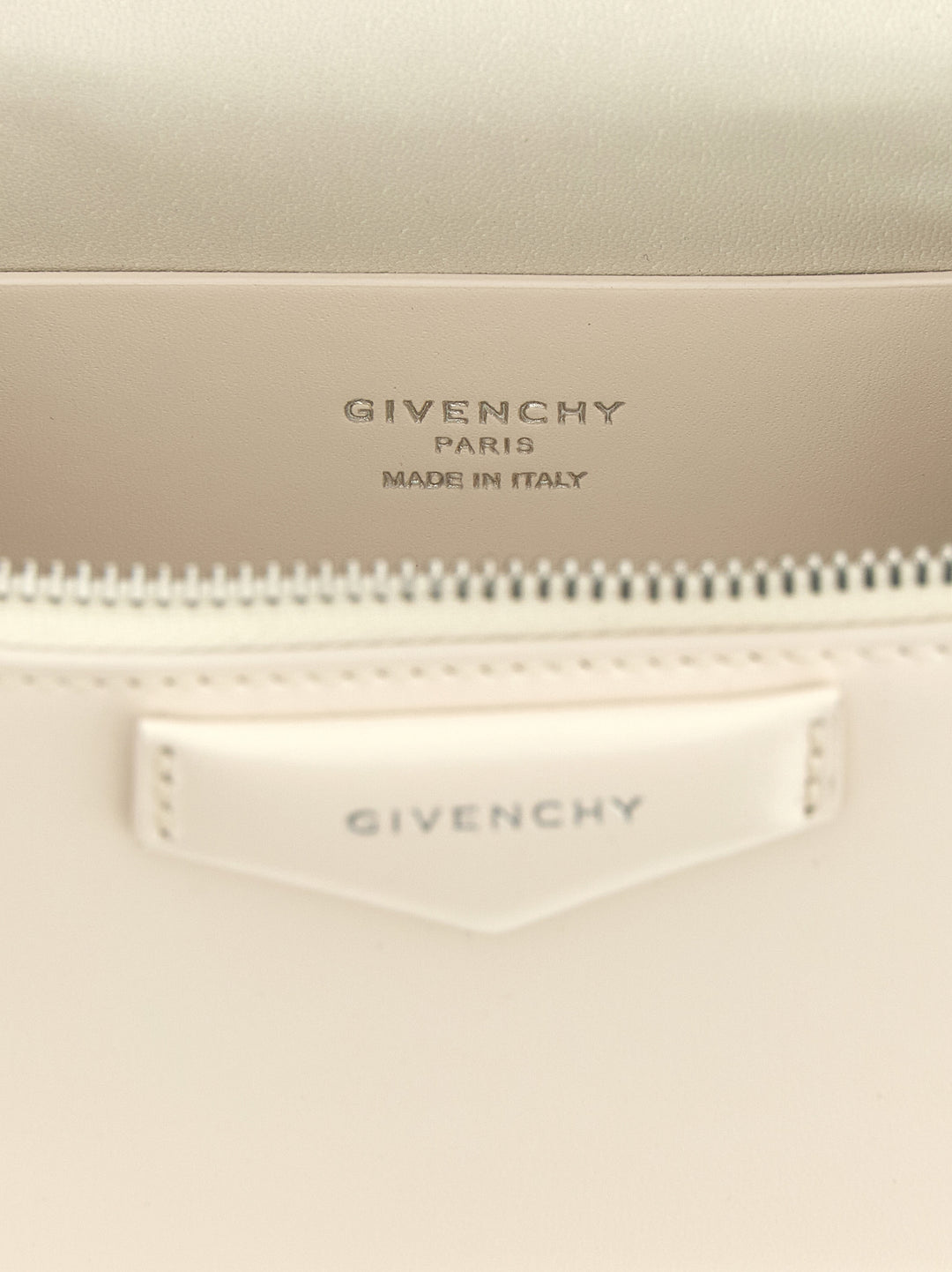 Givenchy Antigona Crossbody Bags - White | 6d262b2fa5b98aefe285e5e02f11fcd2b6bcccc8