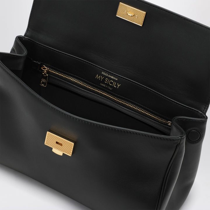 Dolce&Gabbana Apparel & Accessories - Black | 6b67d721e0176a2b5bc5e9d4de3bd23d0fa5985f