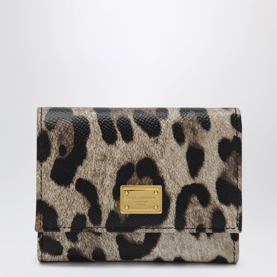 Dolce&Gabbana Apparel & Accessories - Brown | e80ce9904a15270b2ce17f313a743a61d6d42ba7