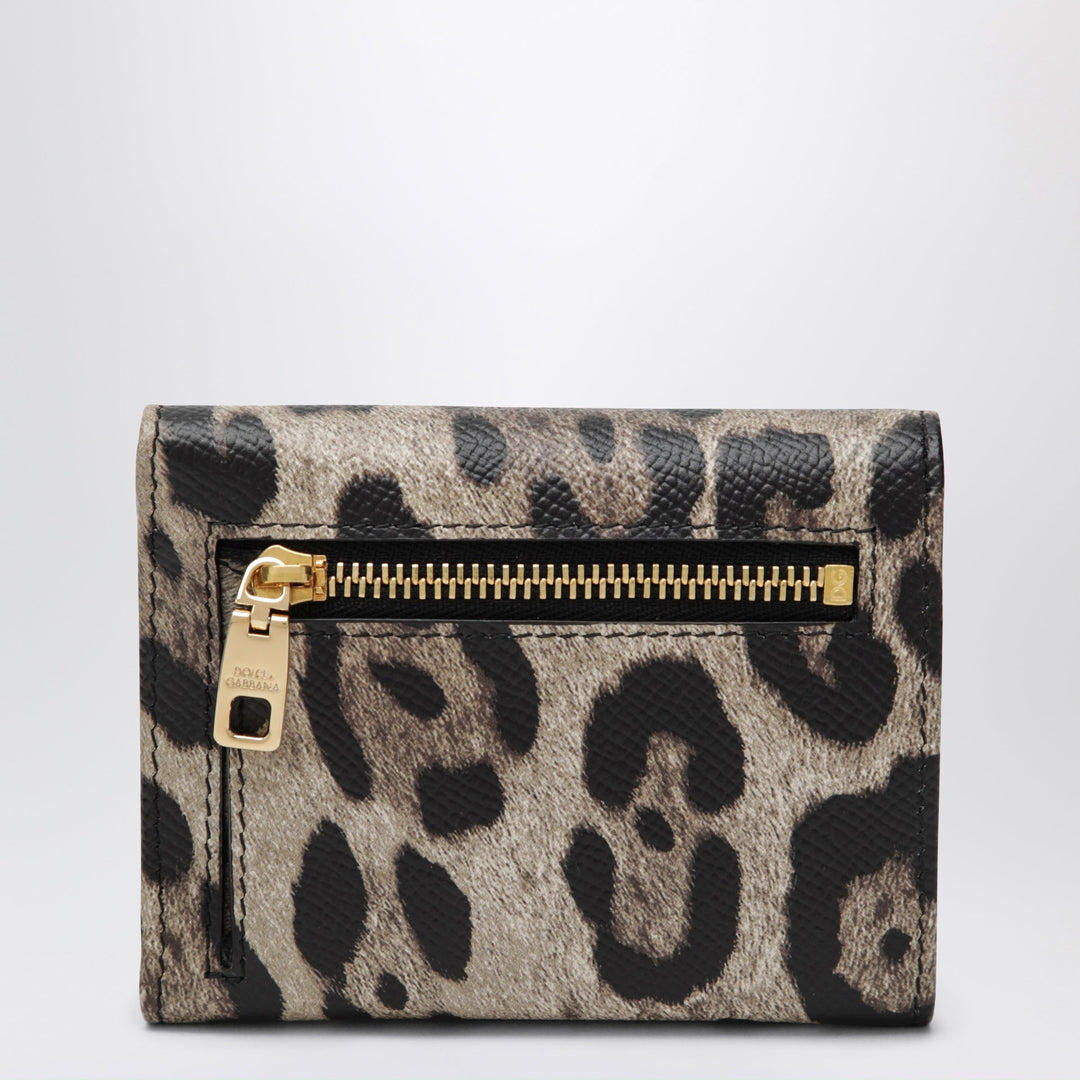 Dolce&Gabbana Apparel & Accessories - Brown | 51daf0f03c9069f30b6b081db2a433649a672005