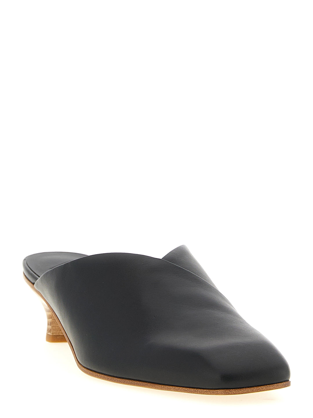 Vicini Lavenue Pumps - Black | 203ff7e3d21c05eb3075953a2cd67d8812155f15