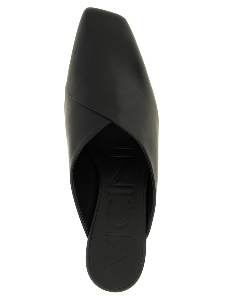 Vicini Lavenue Pumps - Black | 910956f43aabdedf193192ce53e54a45cd16a4db